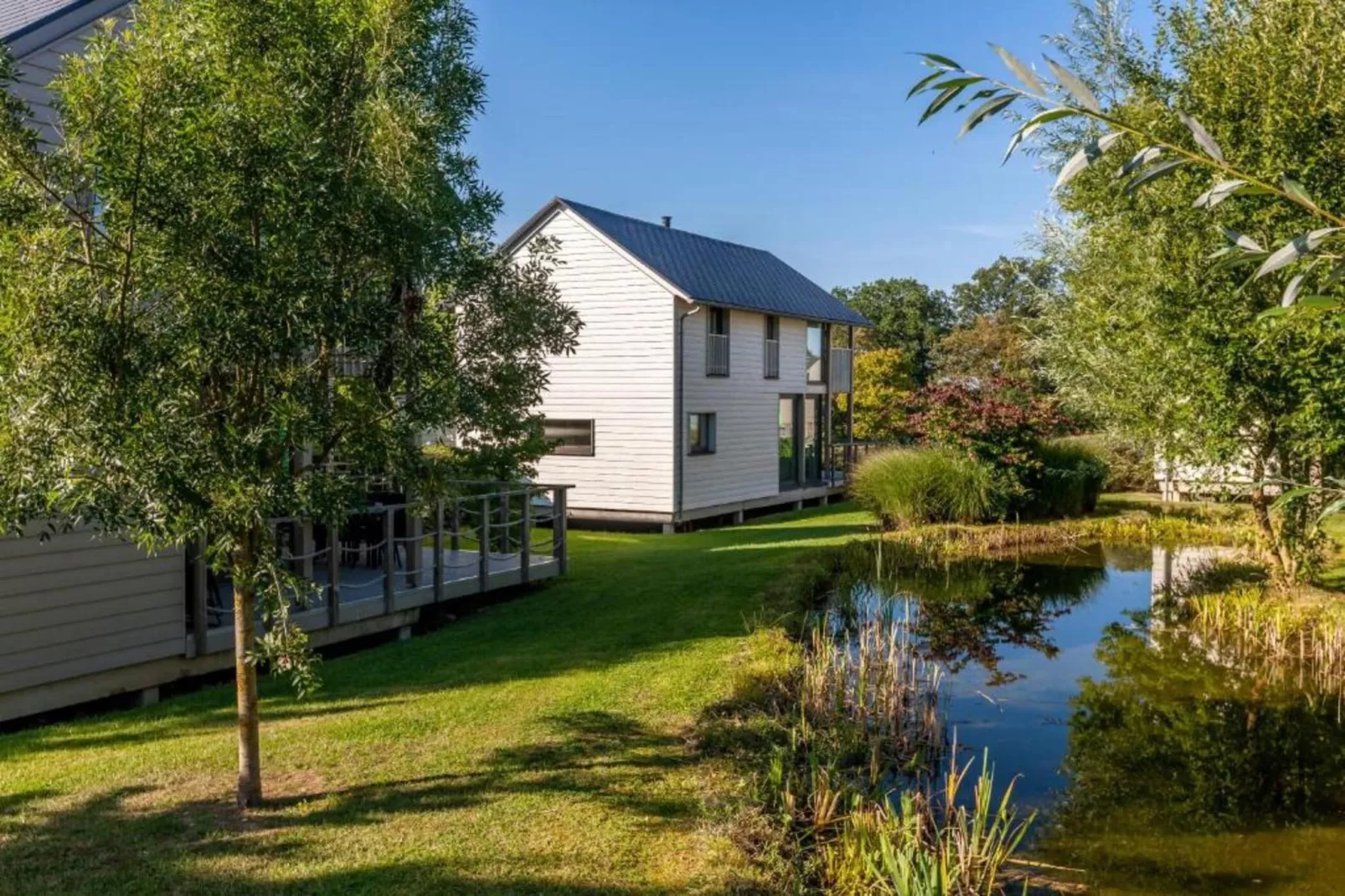 8 persons - 4 rooms 130m²-Gardens summer