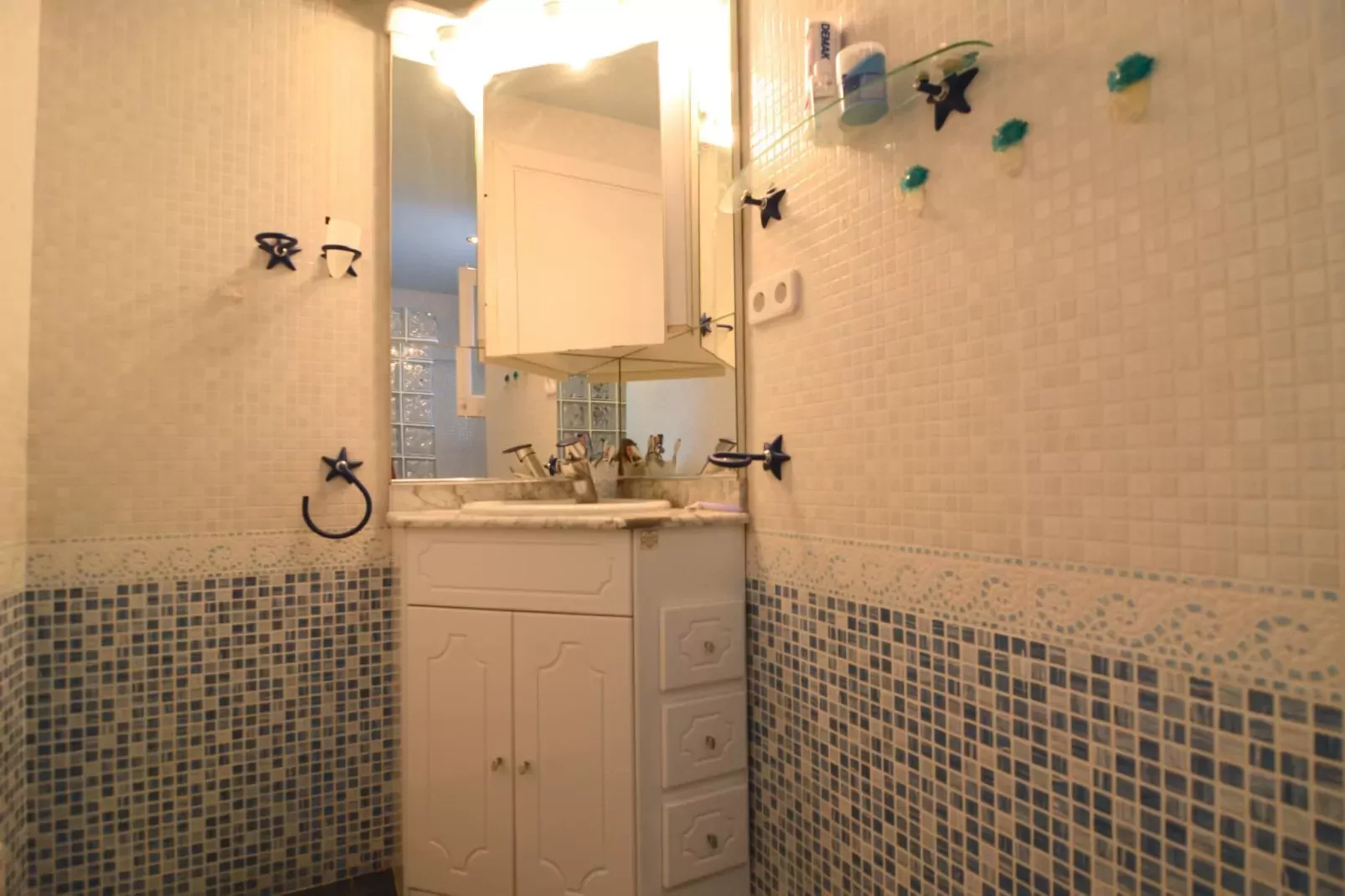 VILLA PEPITA BLUE-Bathroom