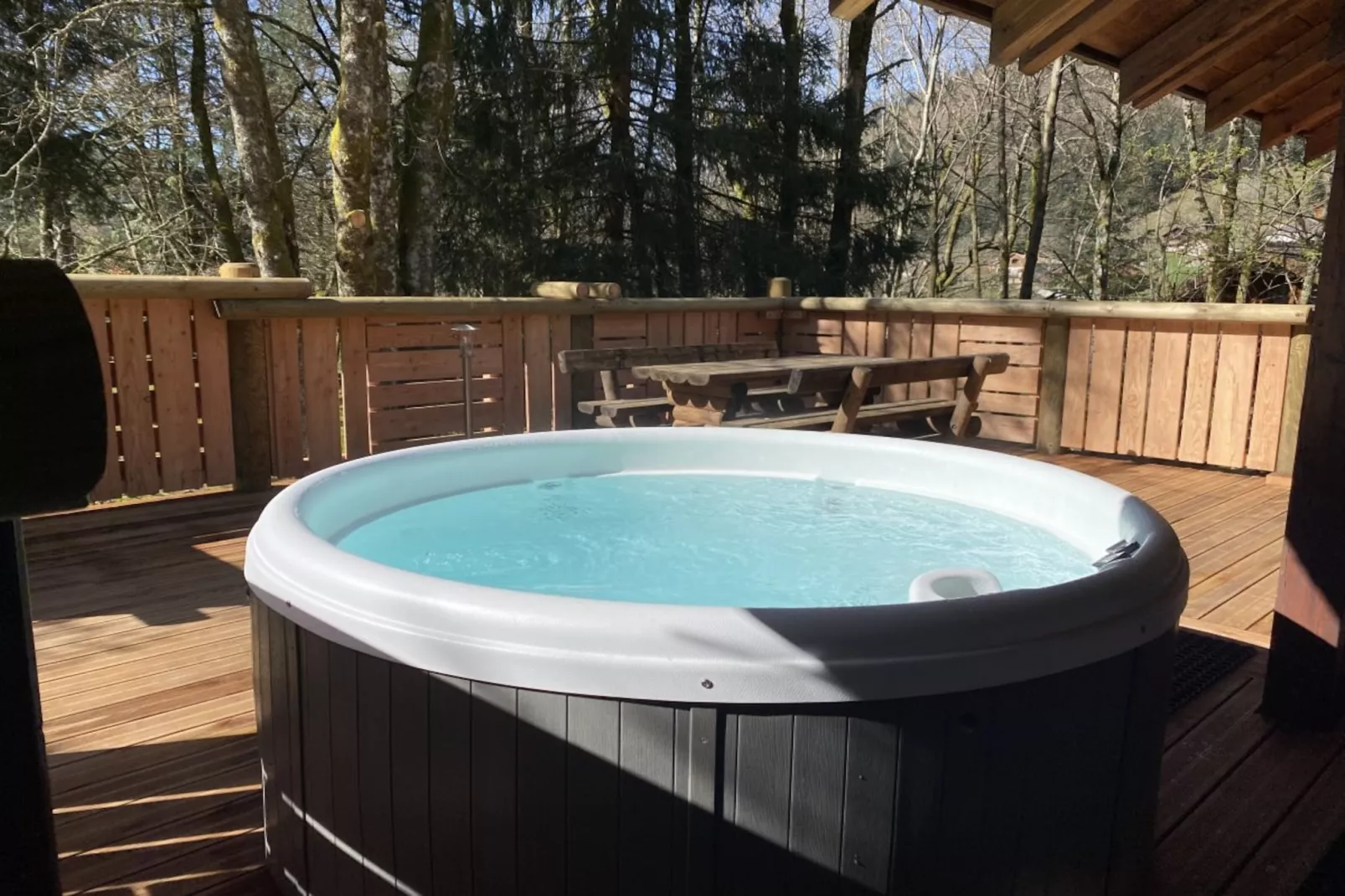 LE RENNE  Chalet en bois au calme avec SPA Jacuzzi-Extérieur