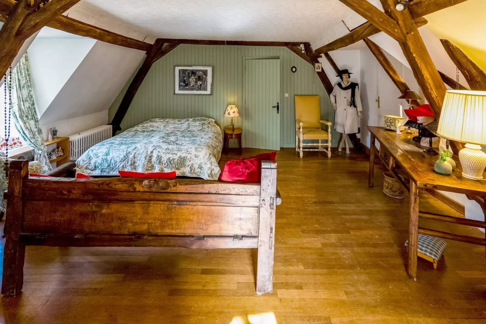 LE VIEUX CHATEAU-Schlafzimmer