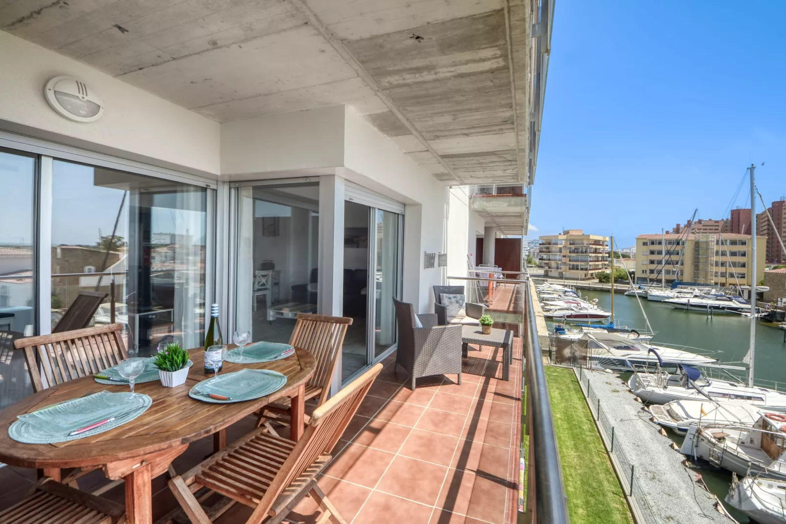 MARINES GARBI  2 8 Roses-Terrace balcony
