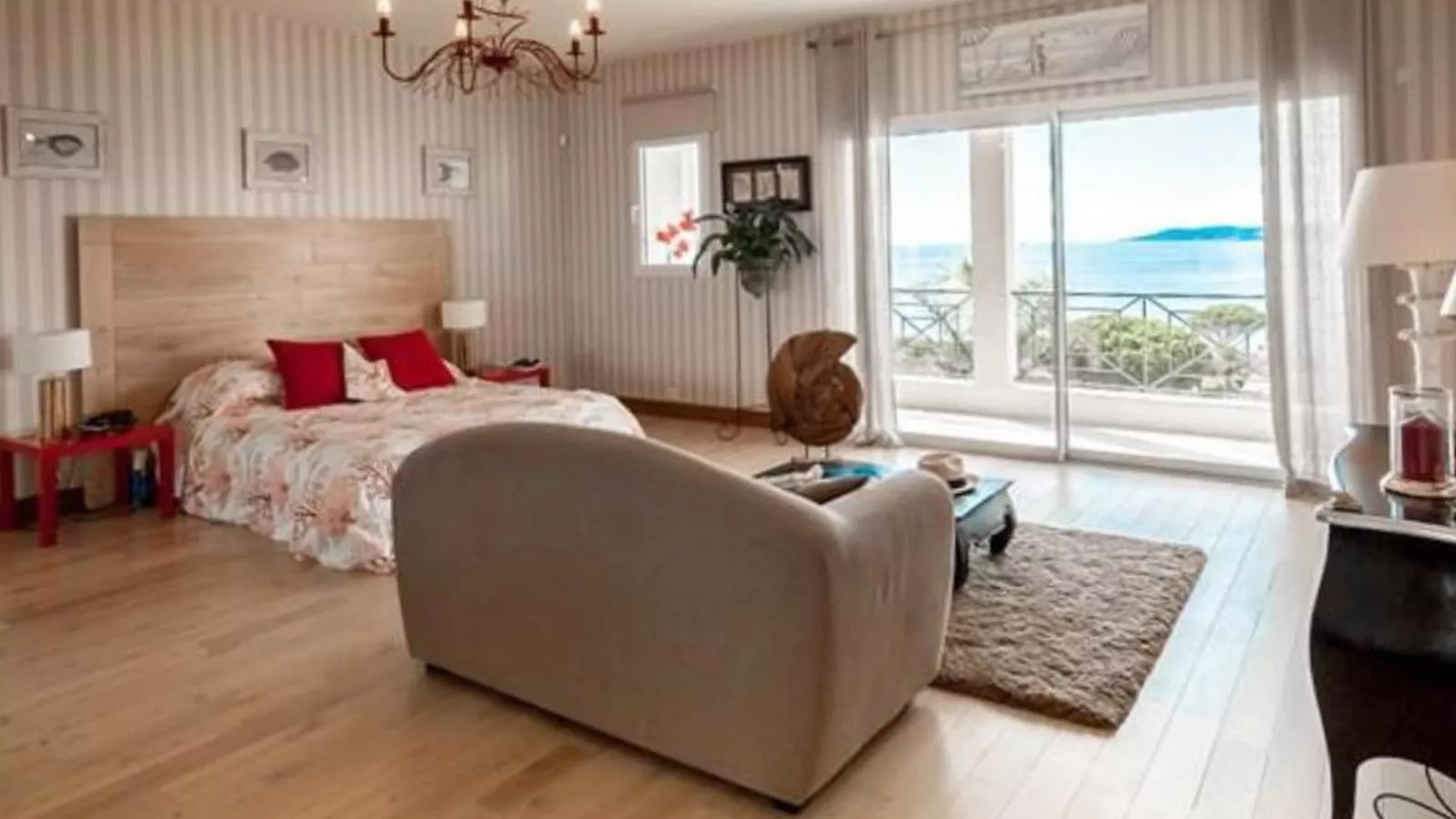 La Meréveil-Bedroom