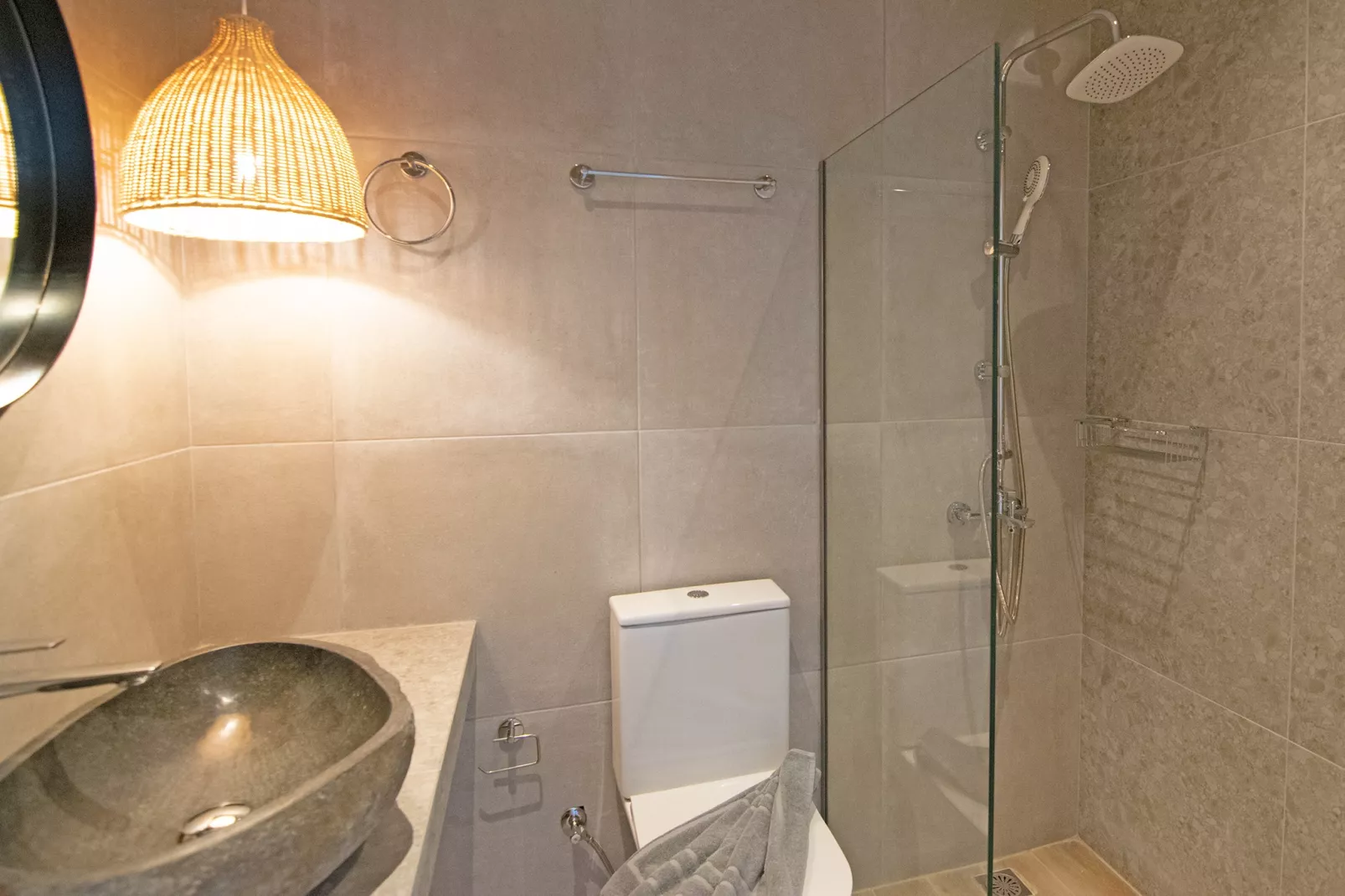 Varkotopi 7-Salle de bain