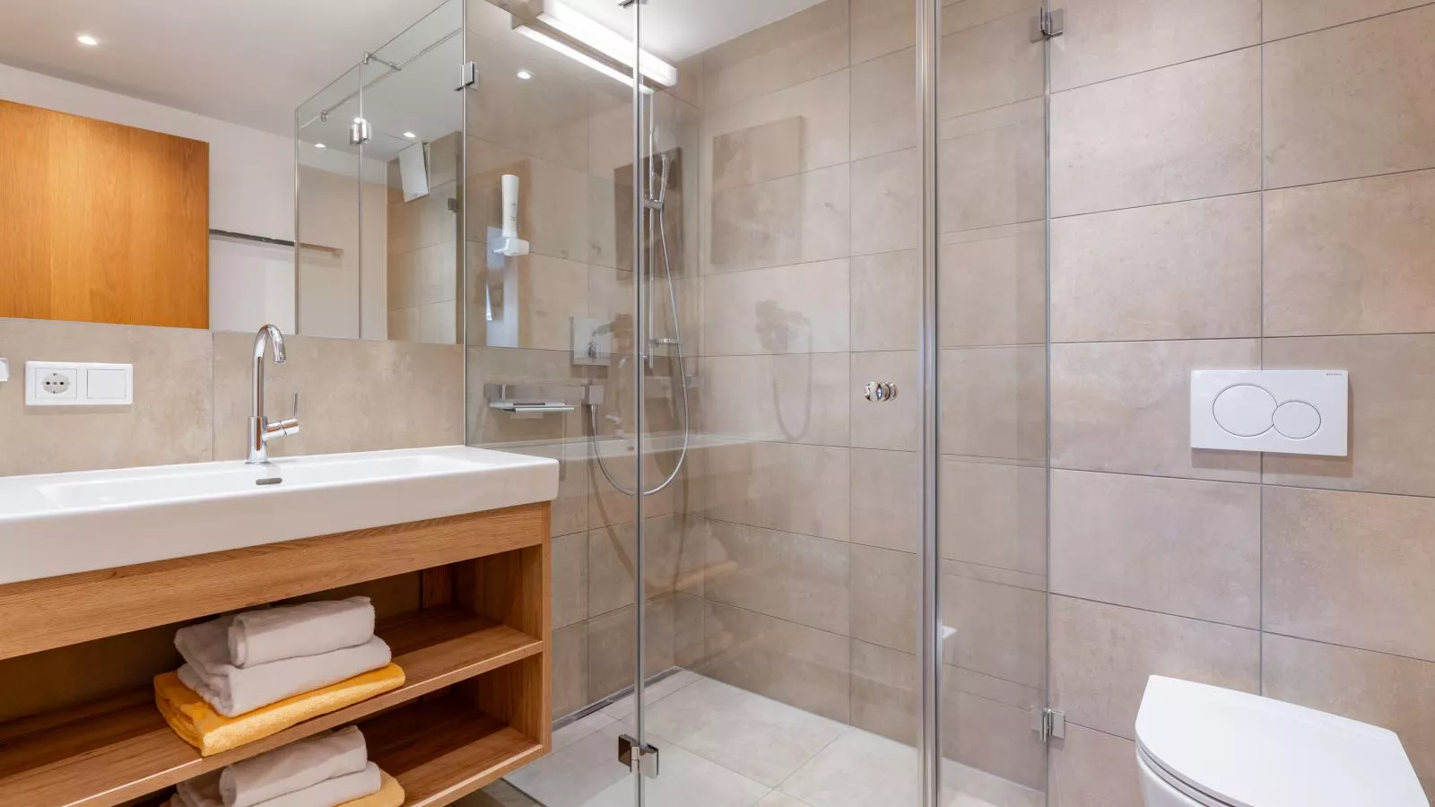 Tauern Suites Mitterwirt TOP 221-Badezimmer
