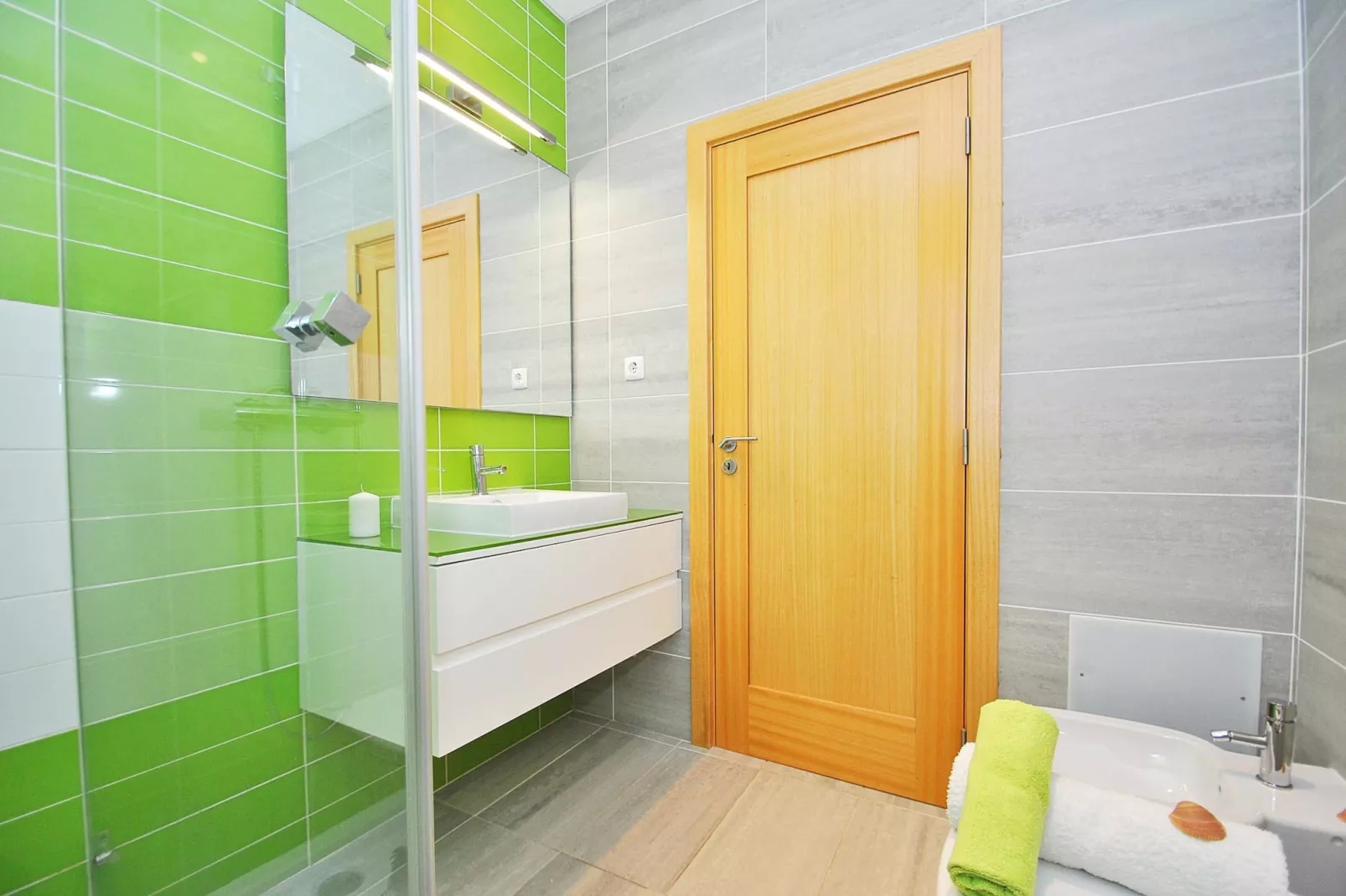 Townhouse Mar 1-Bathroom