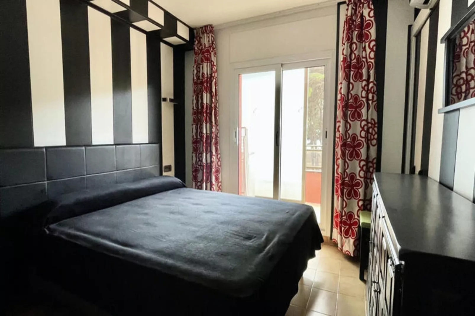 Appartements à L'Estartit-Bedroom