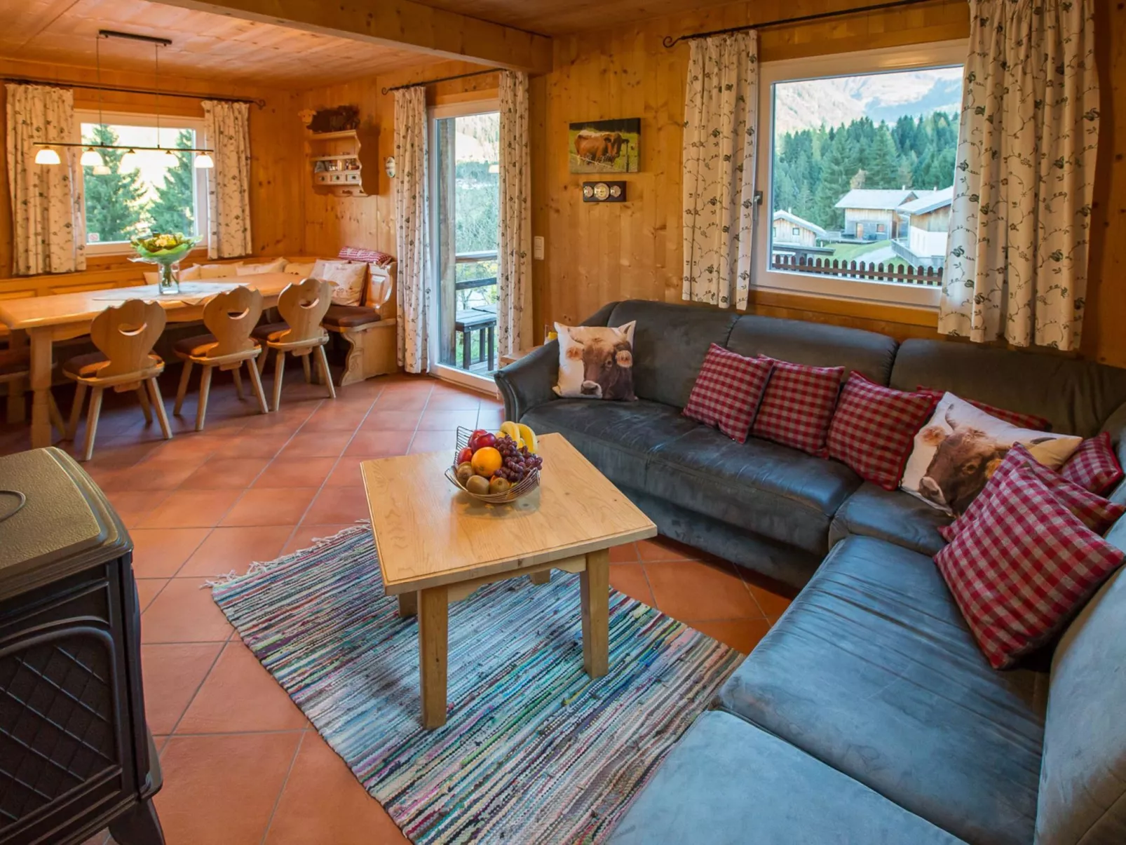 Mit 3 Schlafzimmern 8 Personen-Drinnen