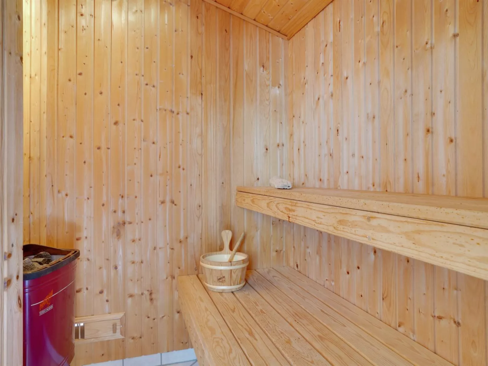"Orvokki" - 125m from the sea-Dedans