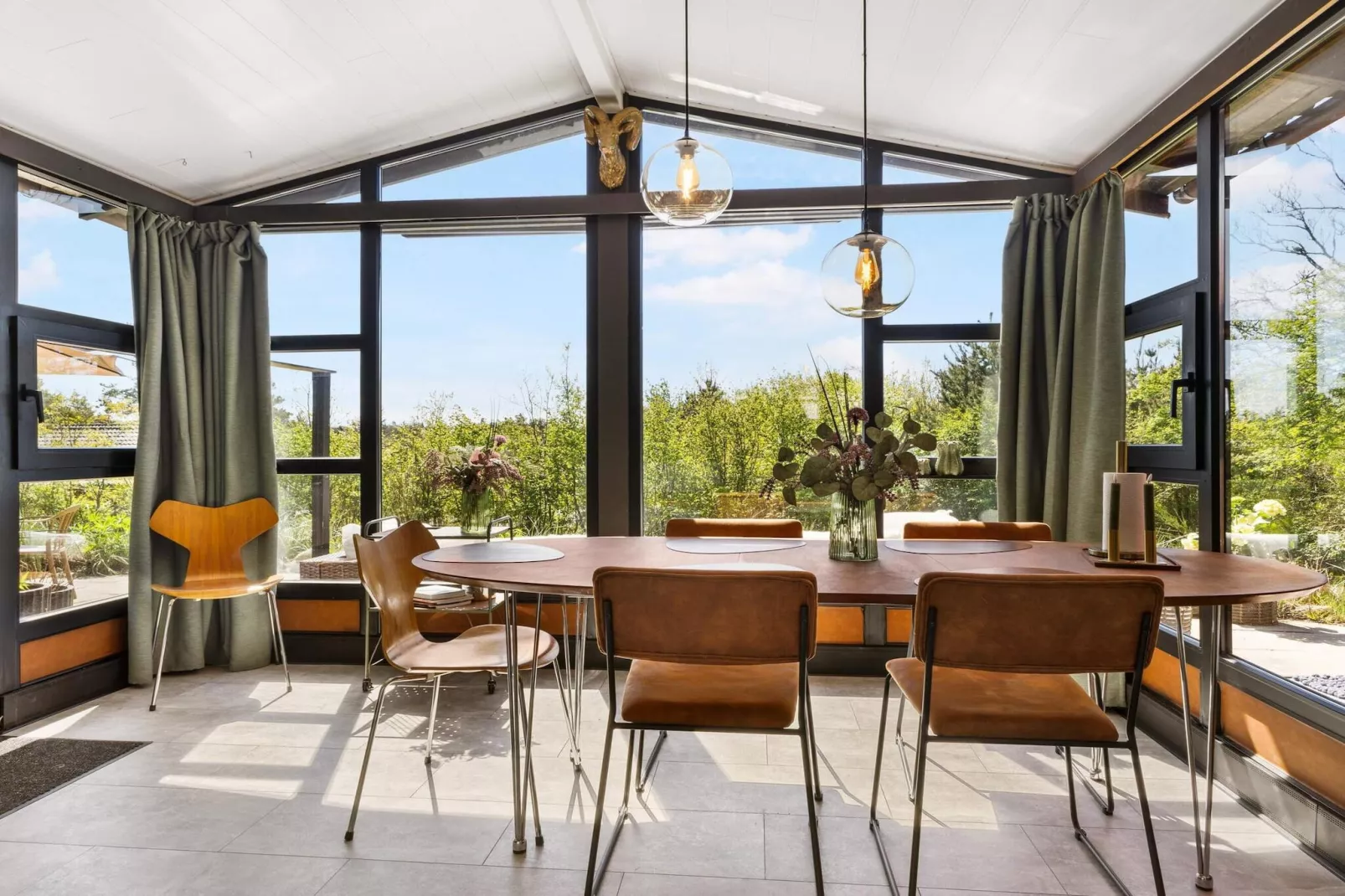 Beautiful holiday home in Blokhus-Indoor