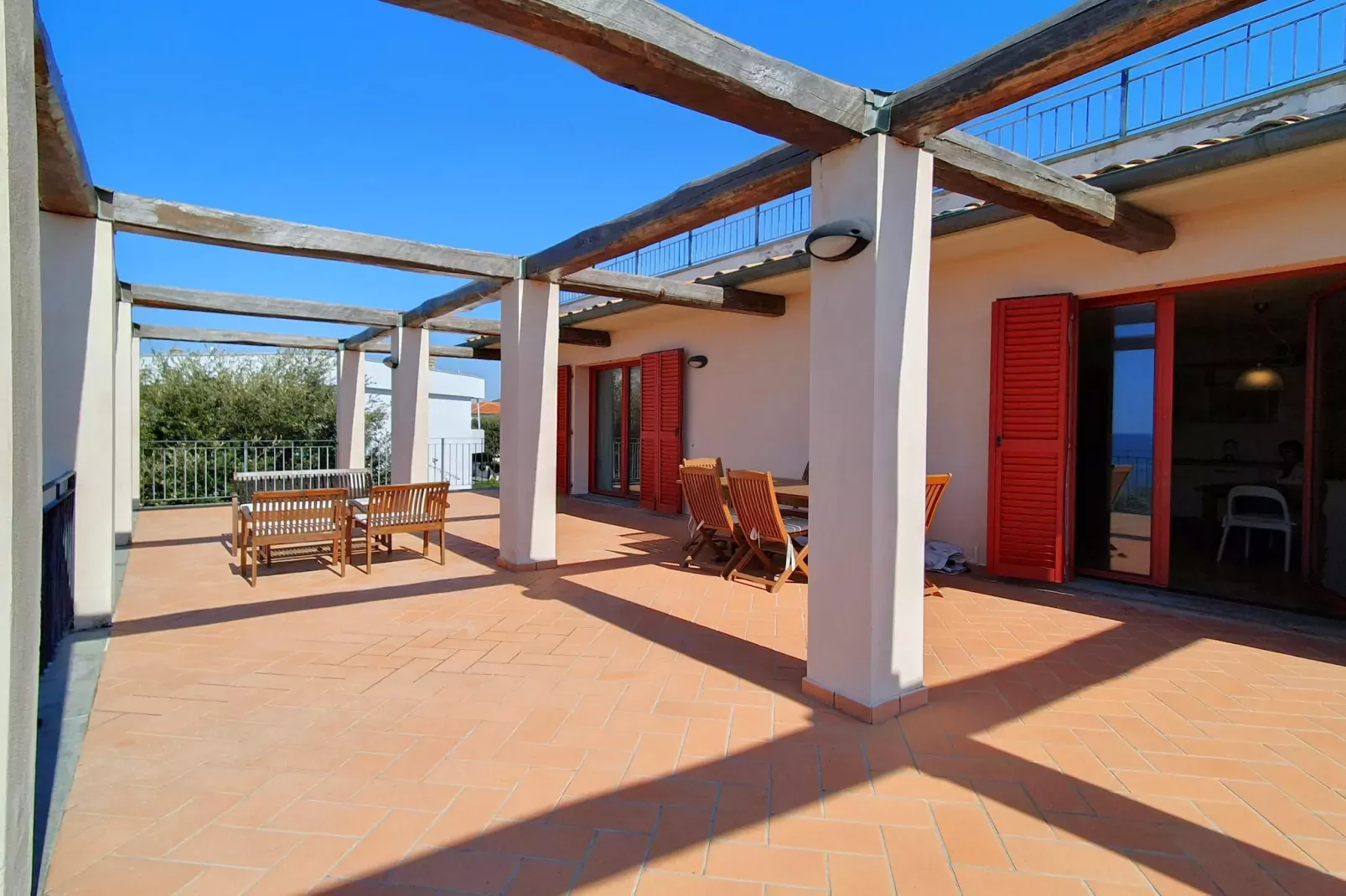 APP 8-Terrace balcony