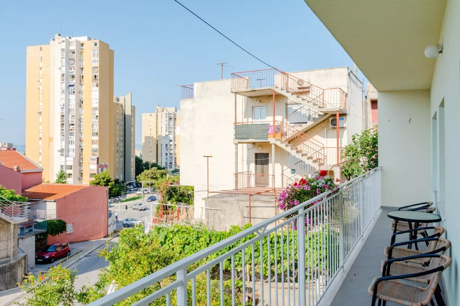 Apartment Marko (ST) - Three Bedroom Apartment with Balcony and Garden View-Terrace balcony