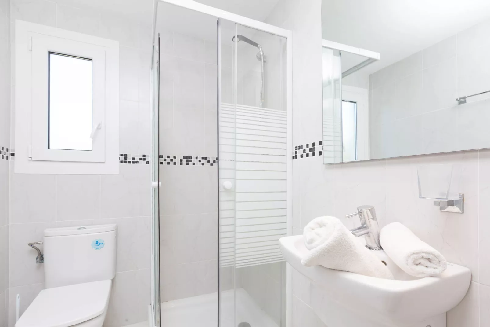 Canadell 1-Bathroom
