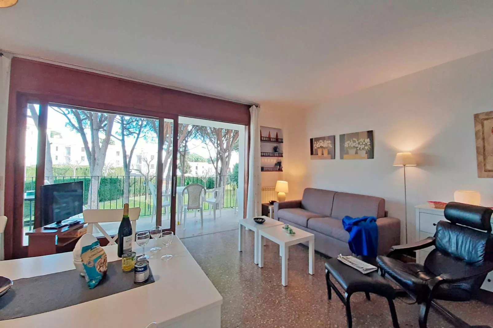 Costa Verde-Living room