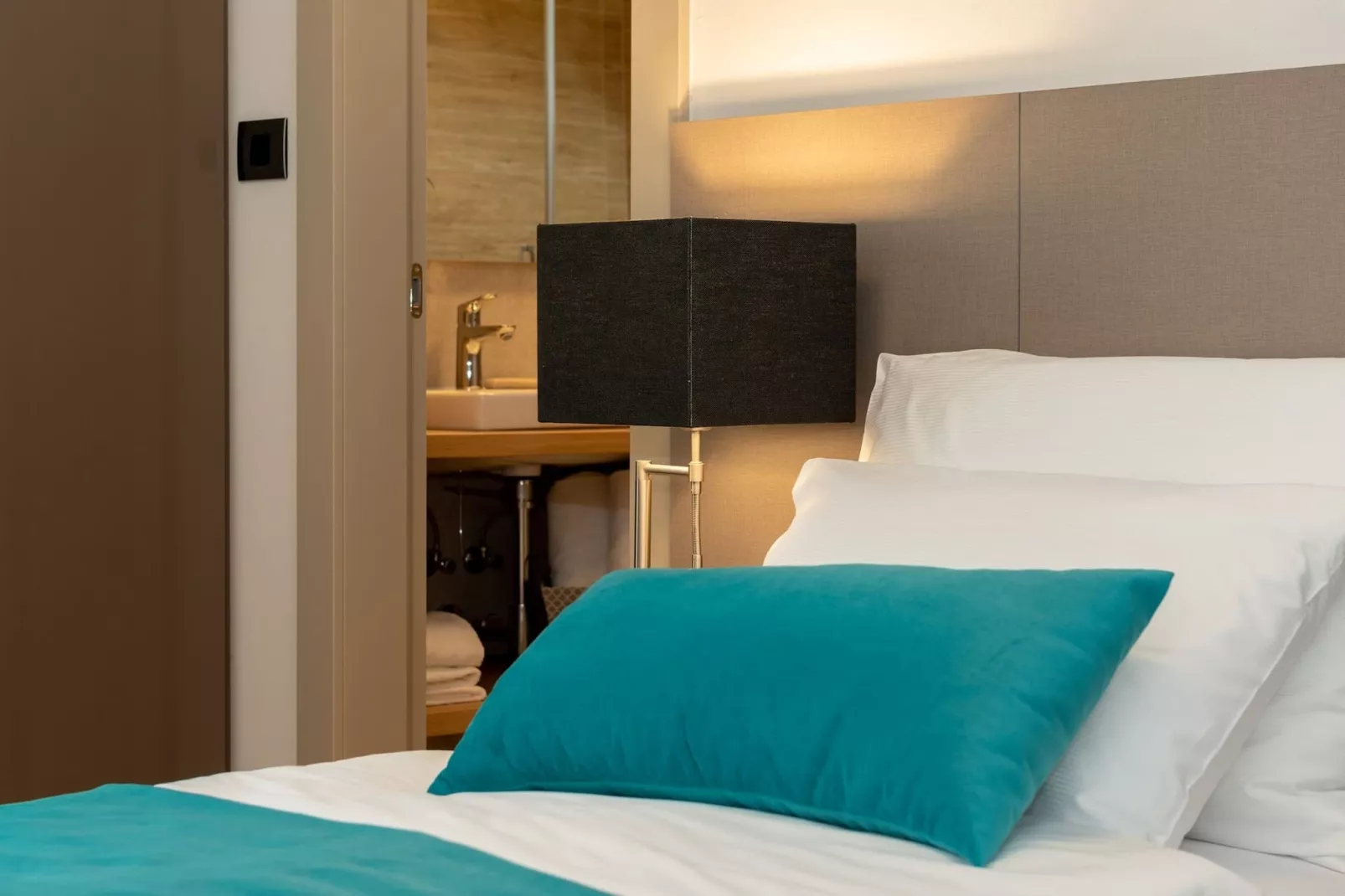 Luxurious Villa Laurea-Bedroom