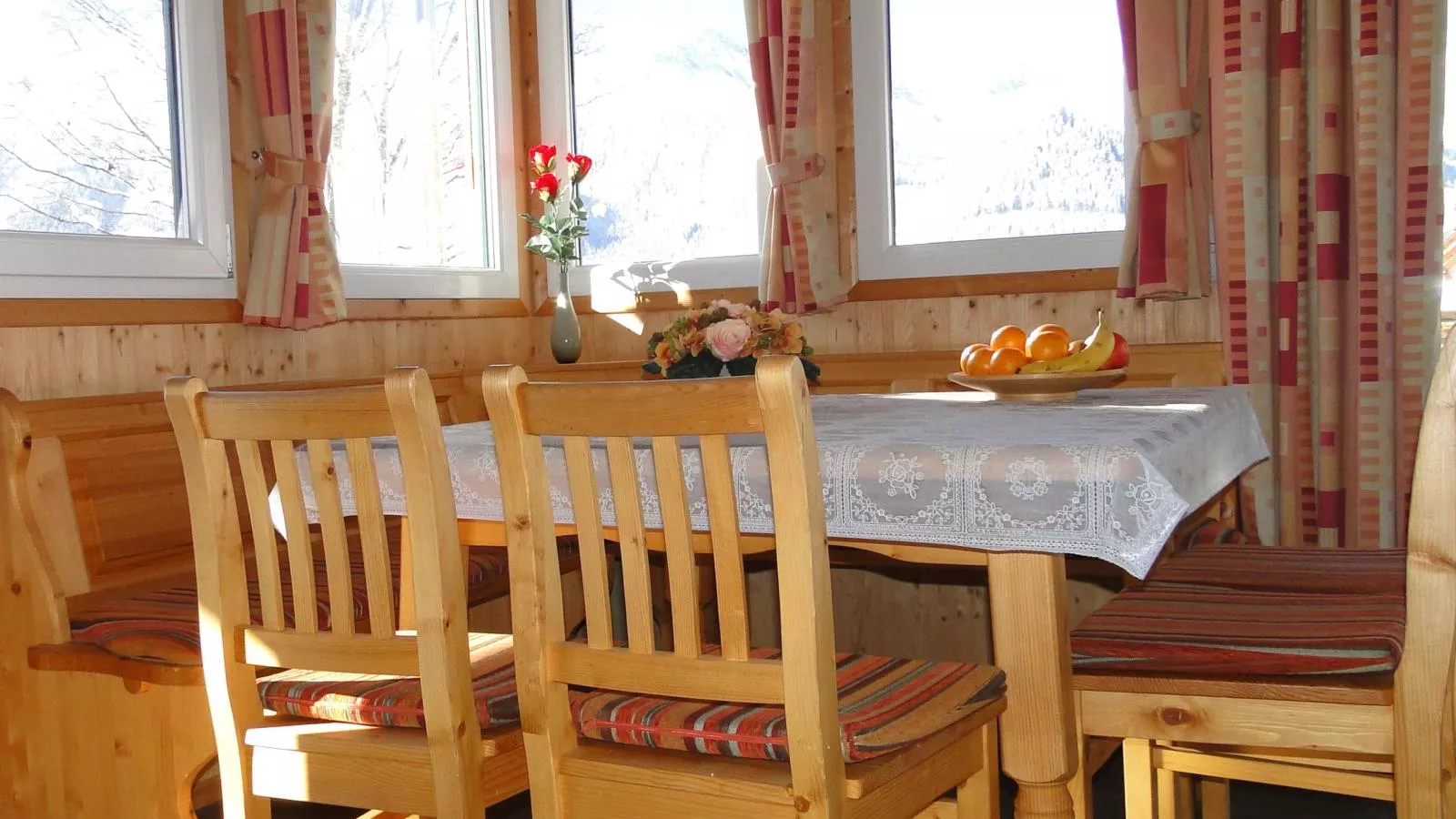 Die Bergliebe-Dining room