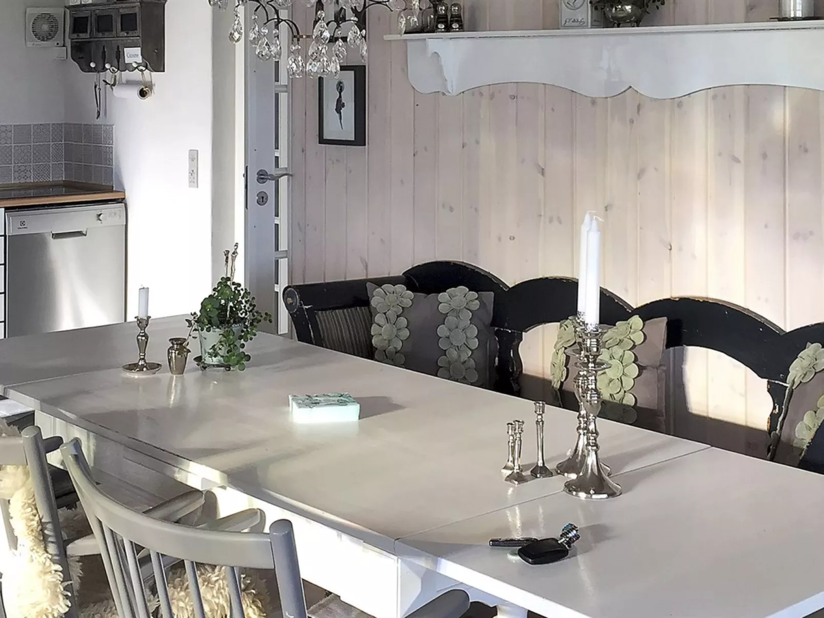 "Frithger" - 300m from the sea-Drinnen