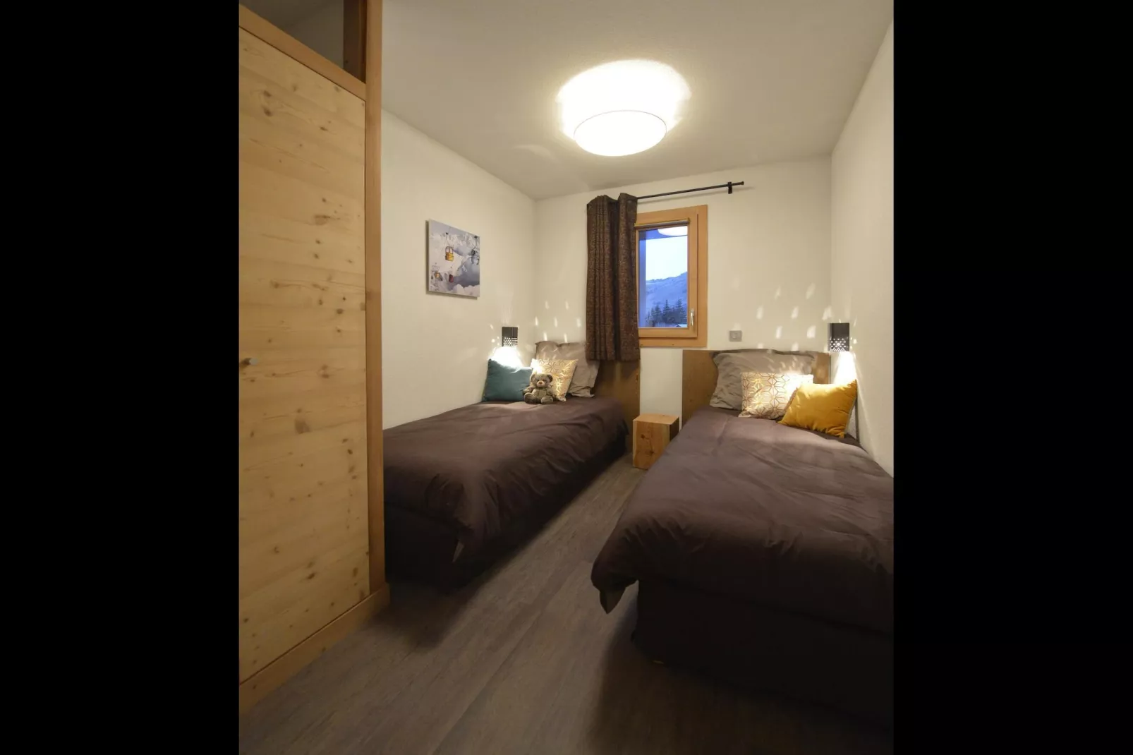 LES MENUIRES_S12V-Bedroom