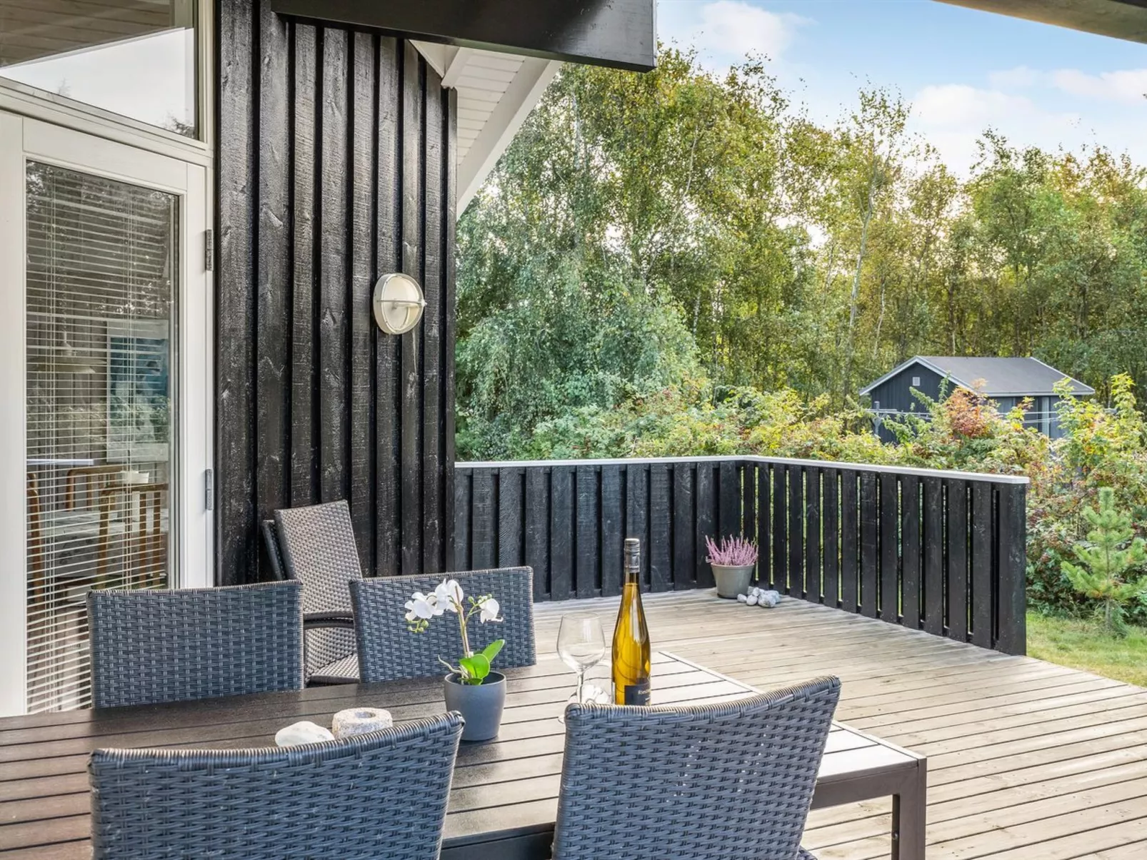 "Alvy" - 200m from the sea-Outside