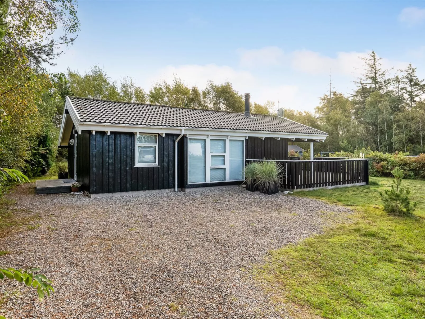 "Alvy" - 200m from the sea-Outside
