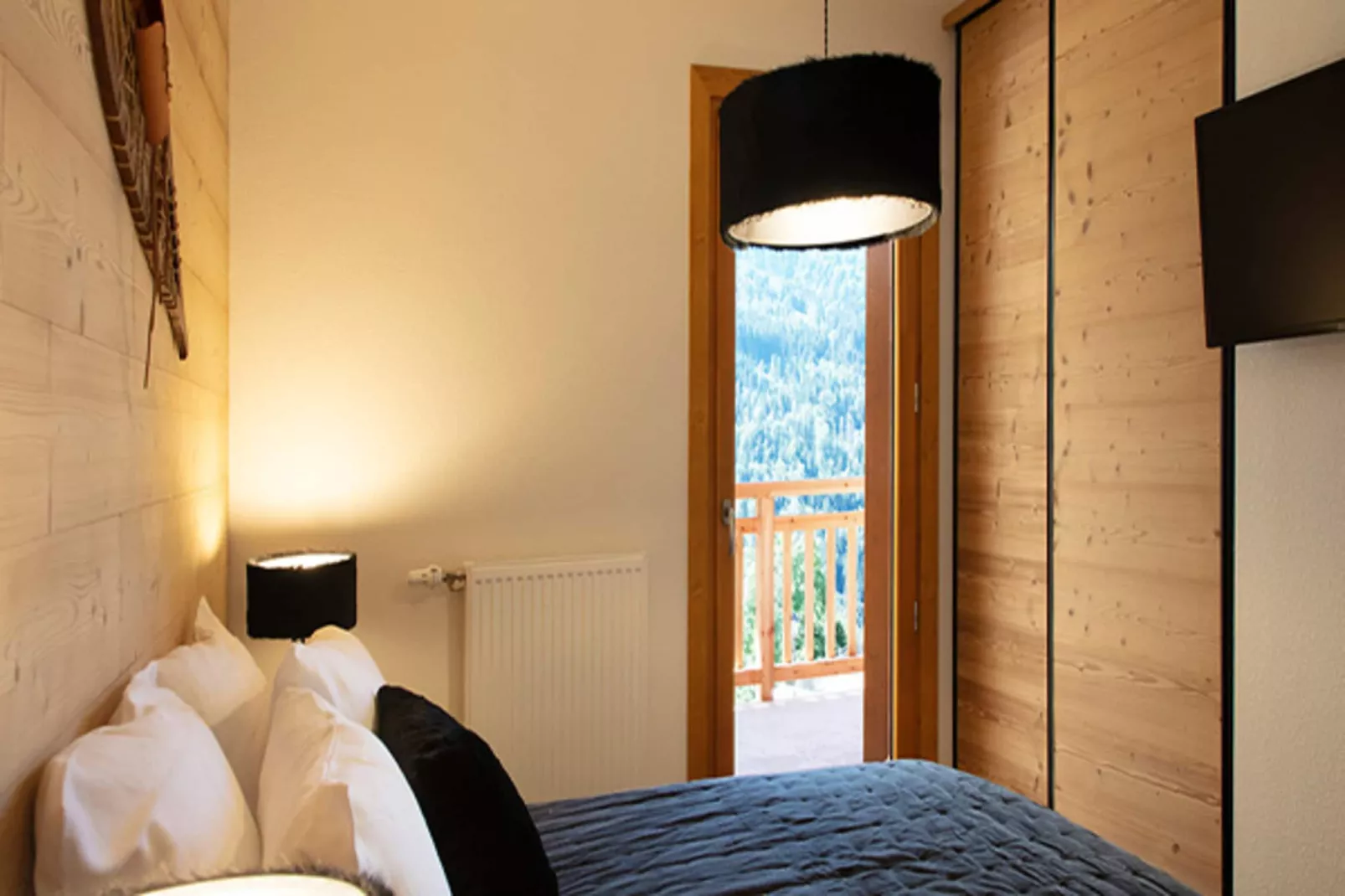 VAUJANY Edelweiss-A36S-Bedroom