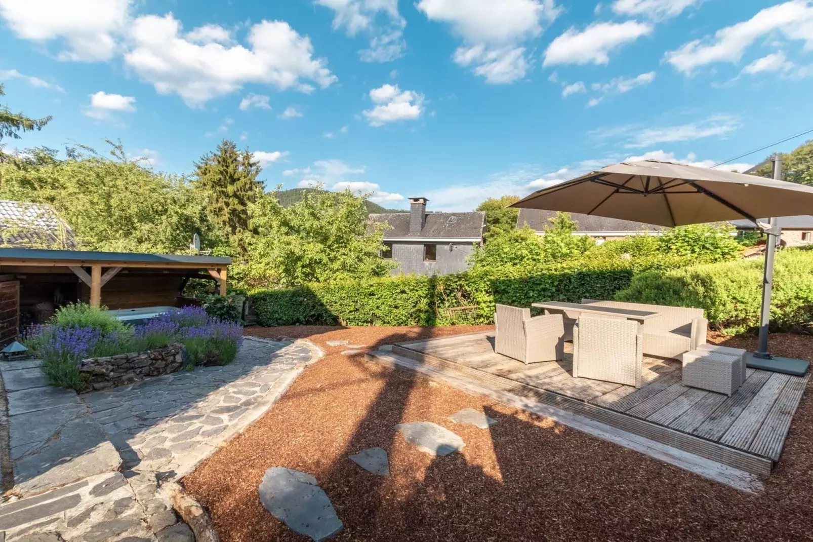 Maison Ardennaise-Gardens summer