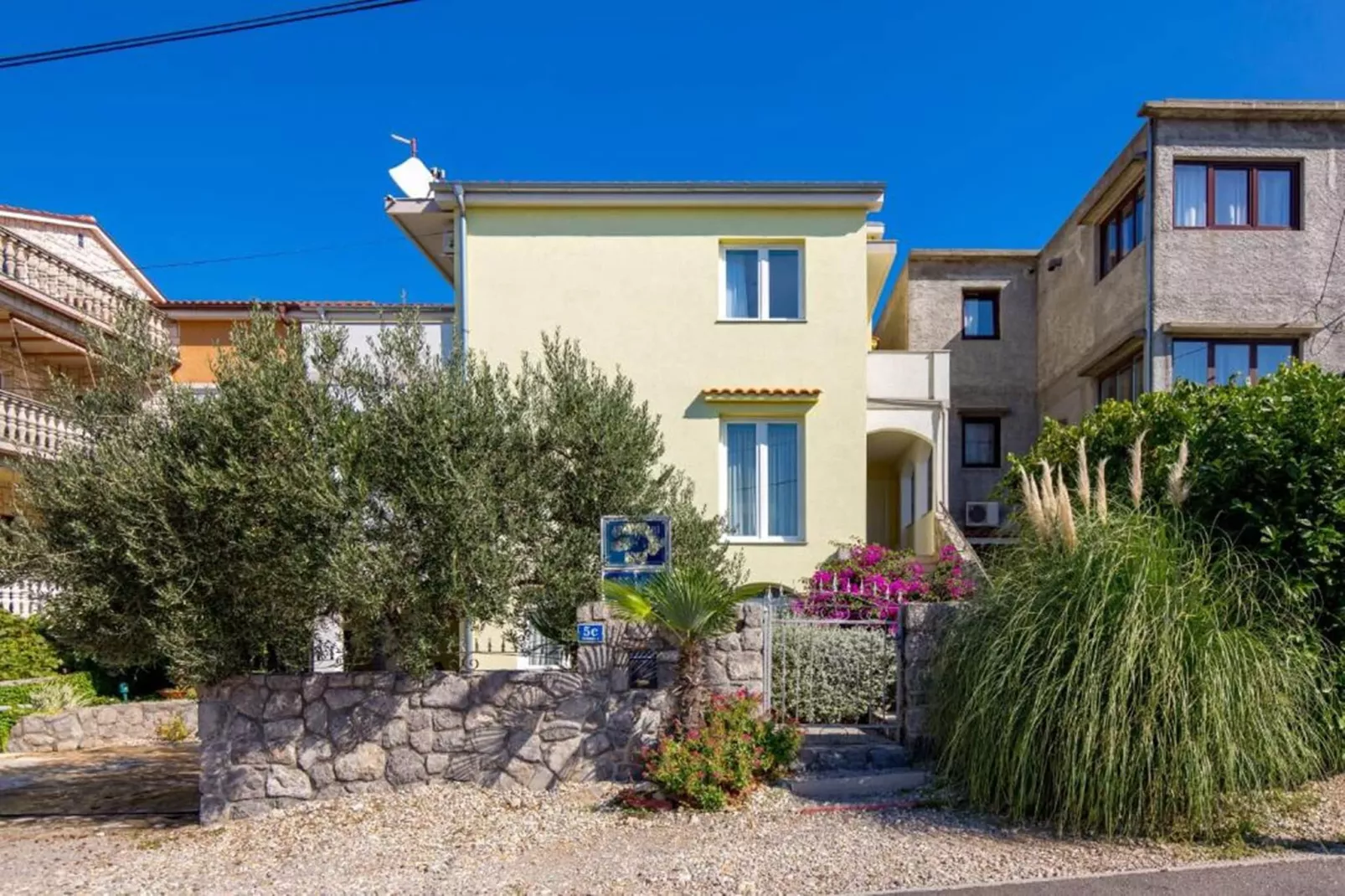 Apartment Slavica 2 - Blue Dream-Outdoor