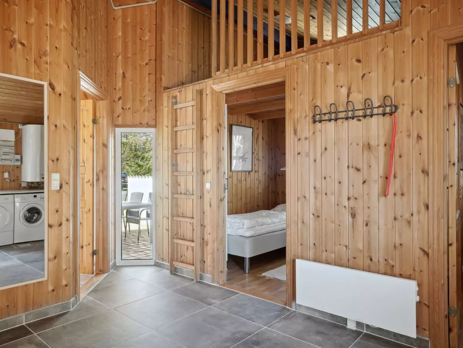 "Leoni" - 500m from the sea-Outside