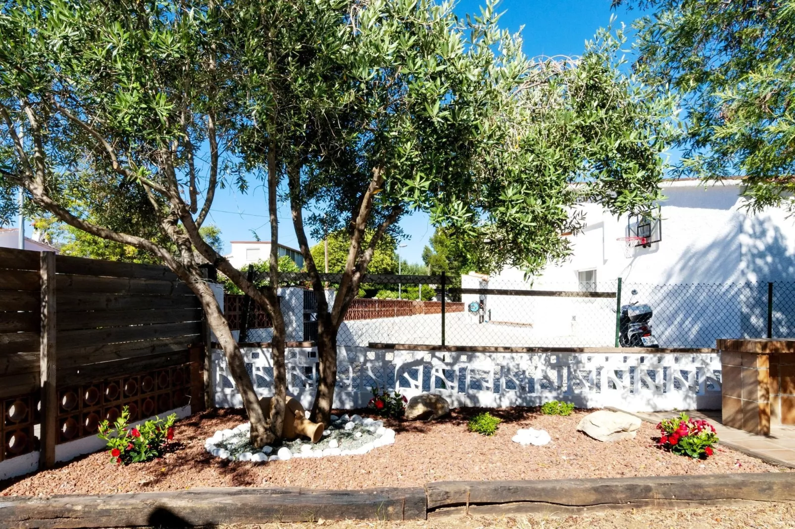 1215 BAIX CAMP casa con jardin-View summer