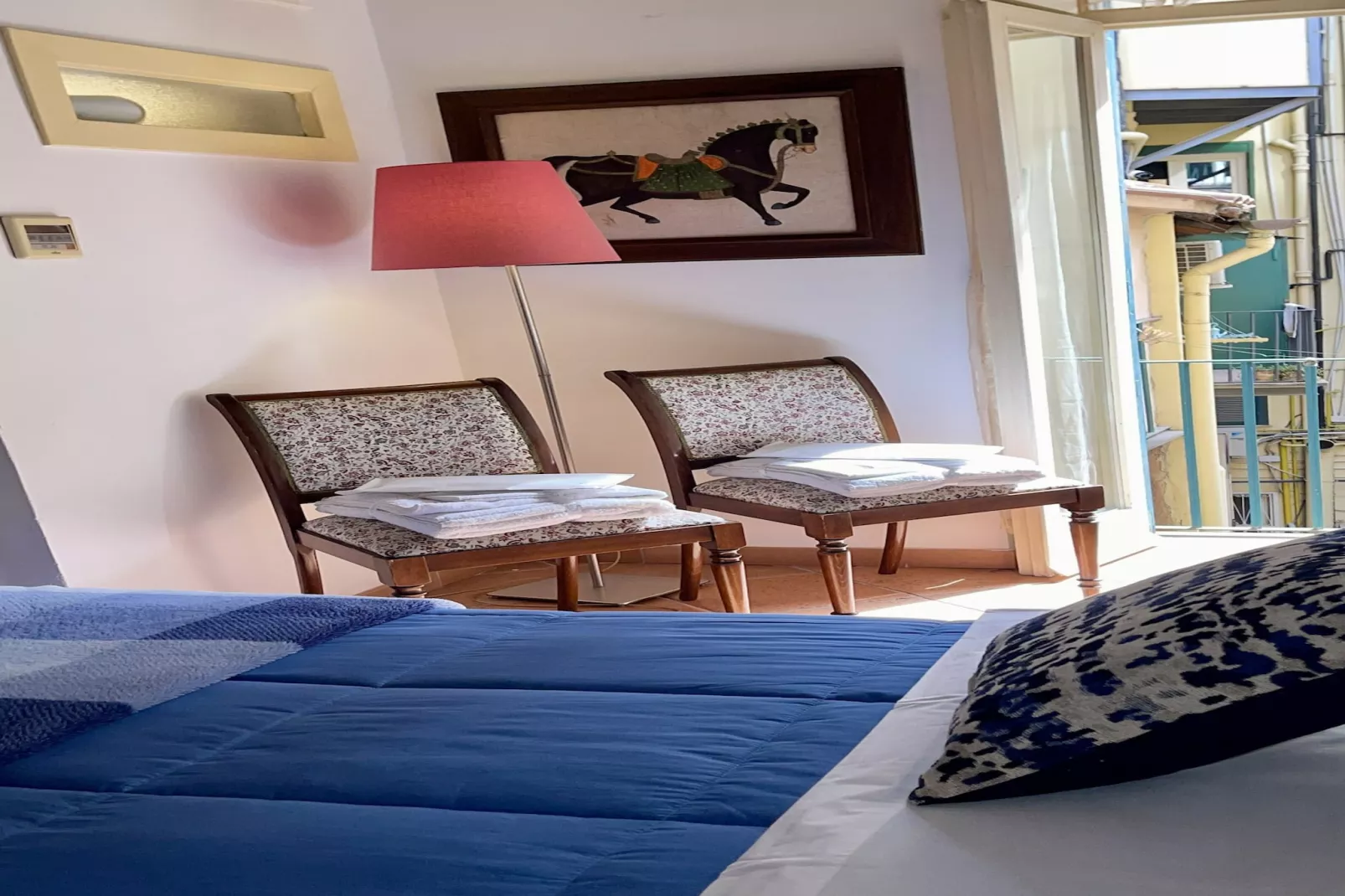 Trevi Fountain Apartment-Bedroom