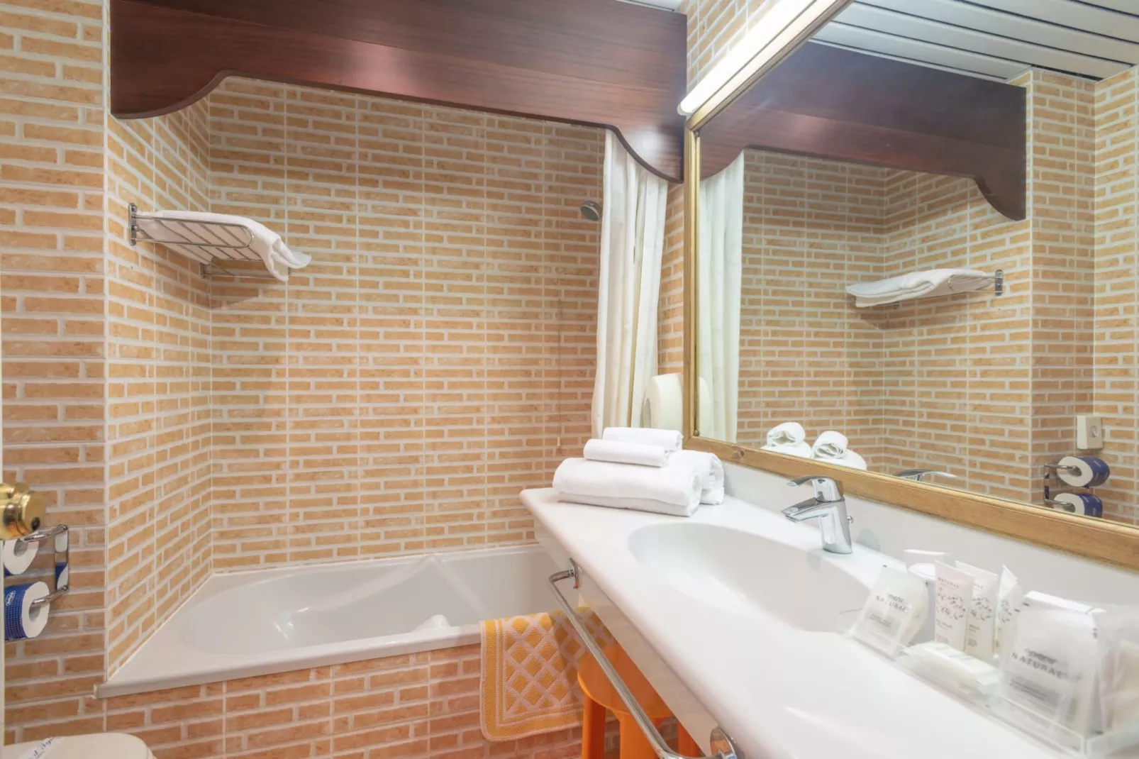 Le Acacie Residence / APARTMENT-Bathroom
