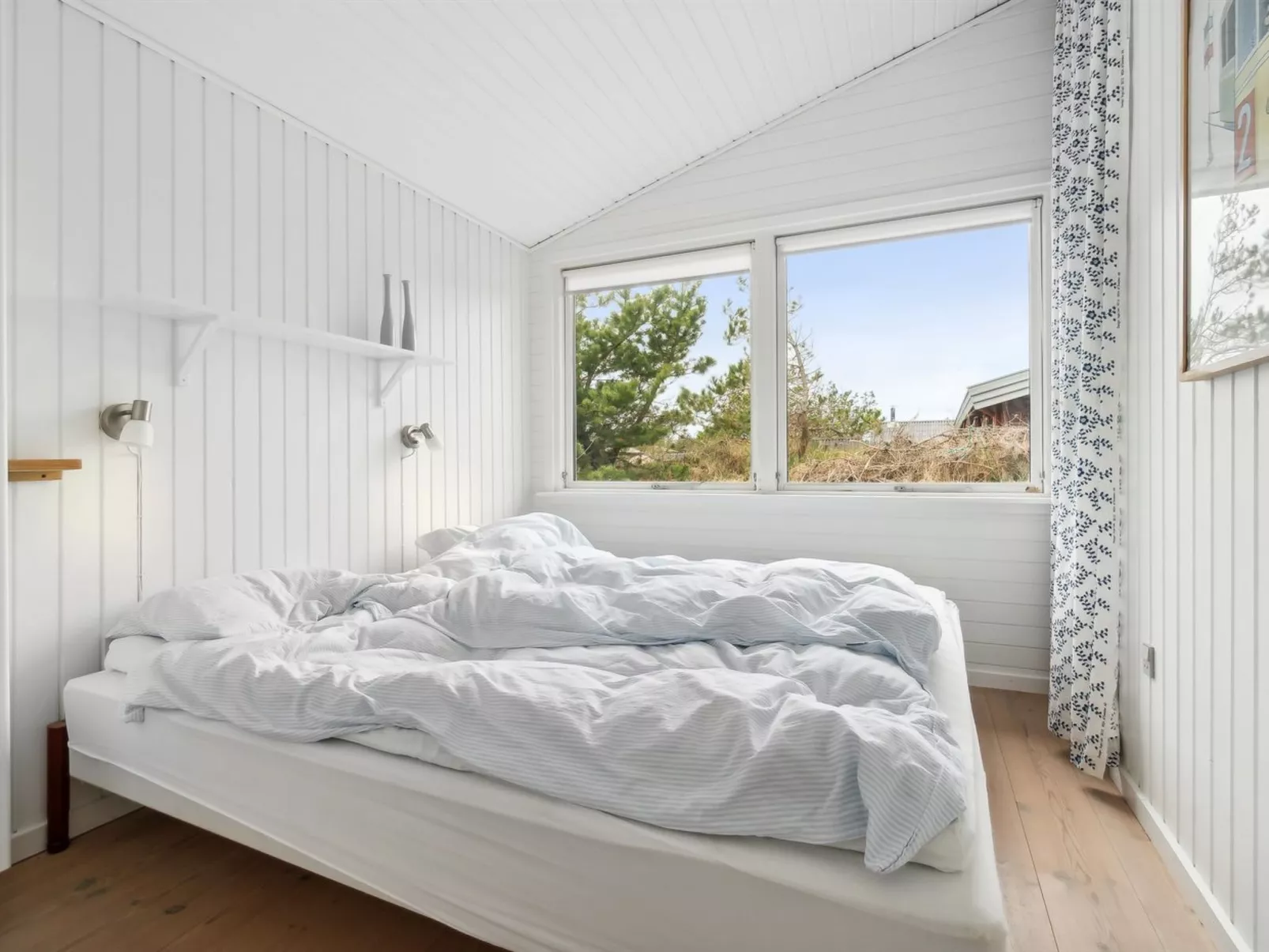 "Hakon" - 900m from the sea-Inside
