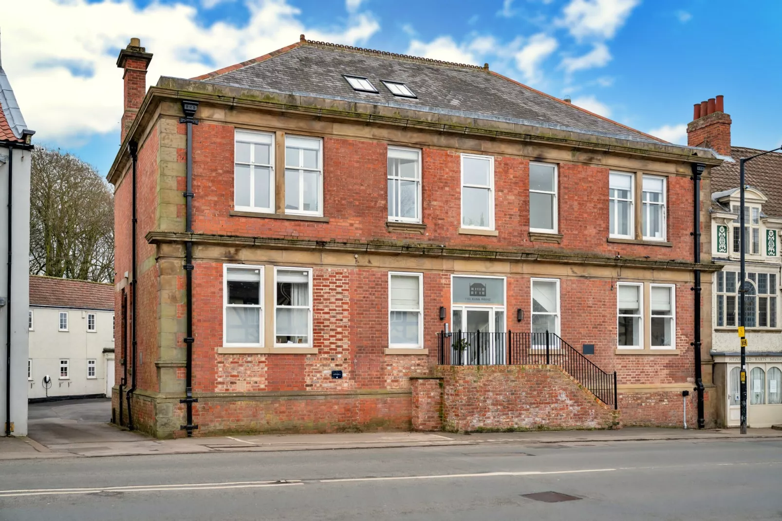 The Bank House-Outdoor