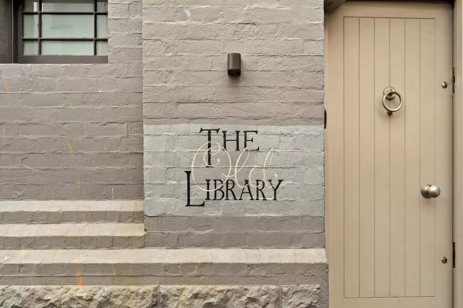 The Old Library-Extérieur