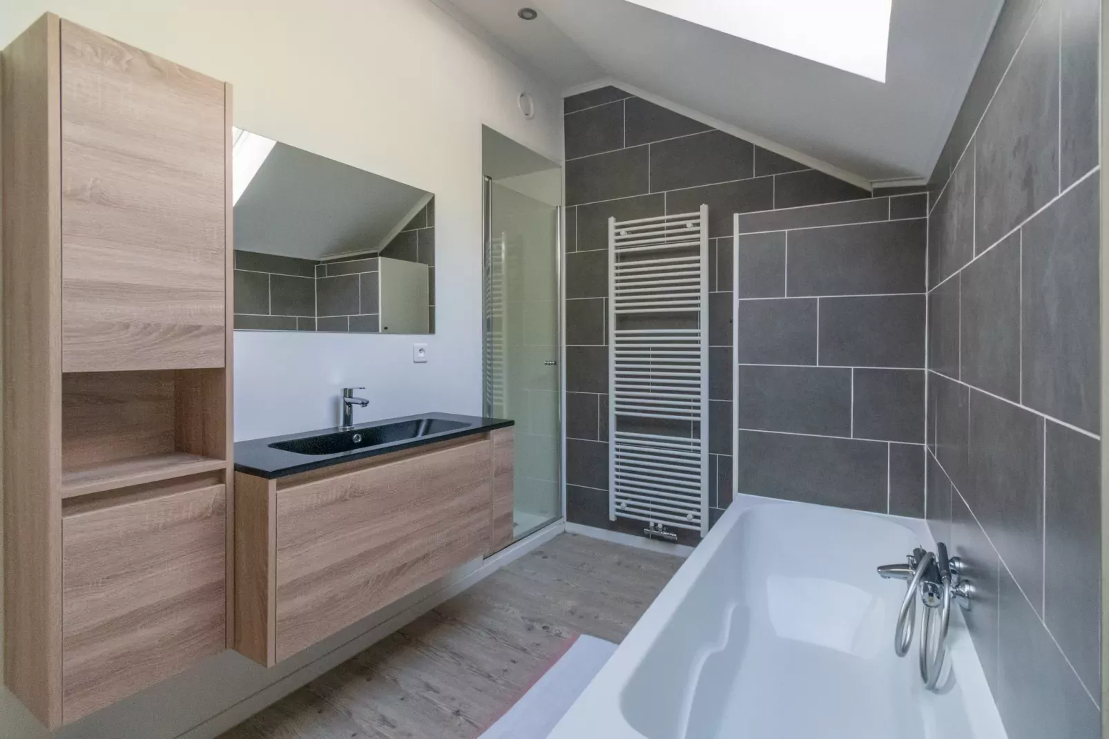 Numero uno-Bathroom