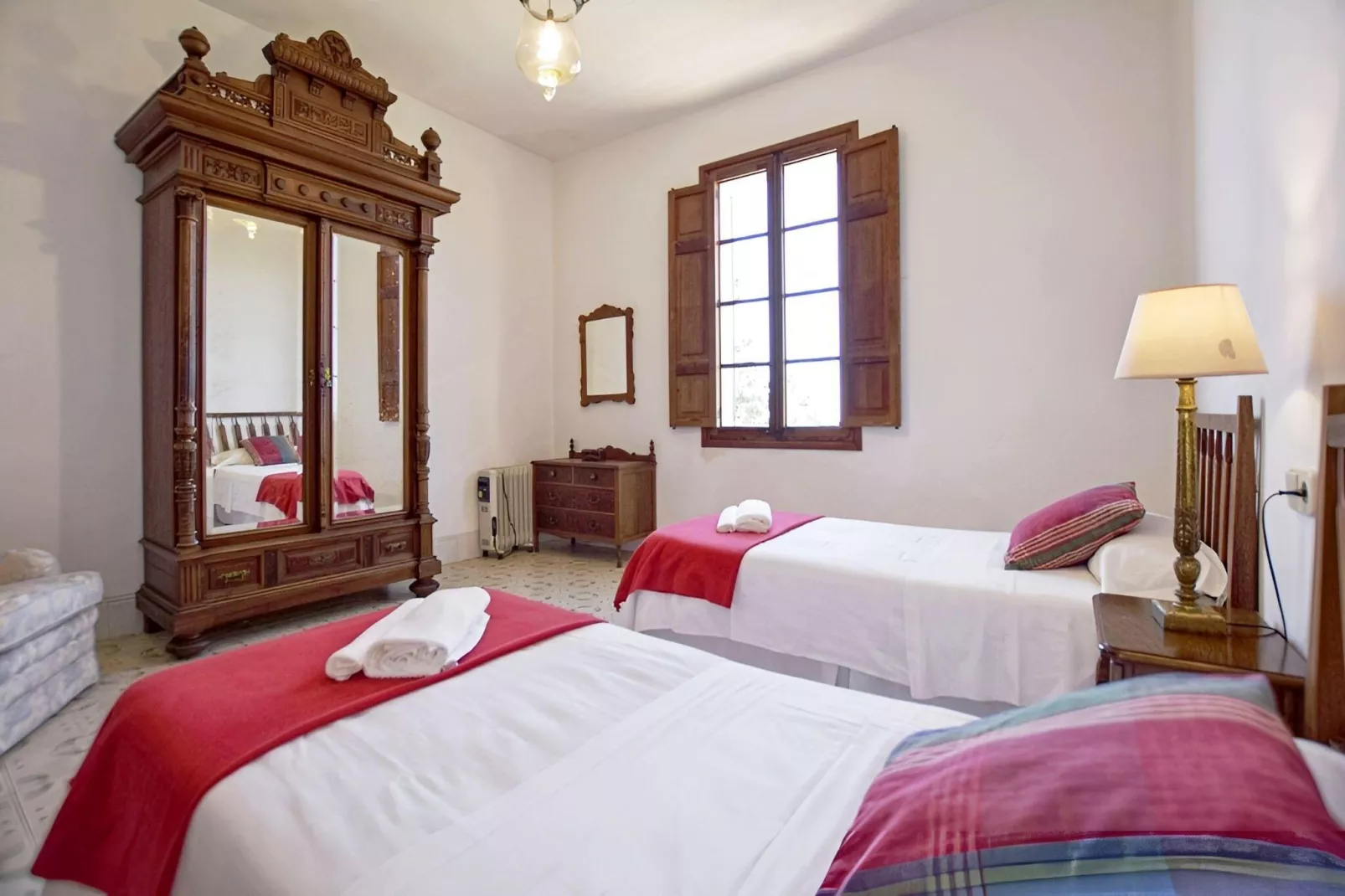 Son Granada-Bedroom