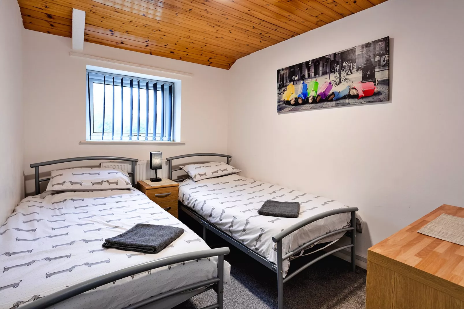 Woodstock Lodge-Bedroom