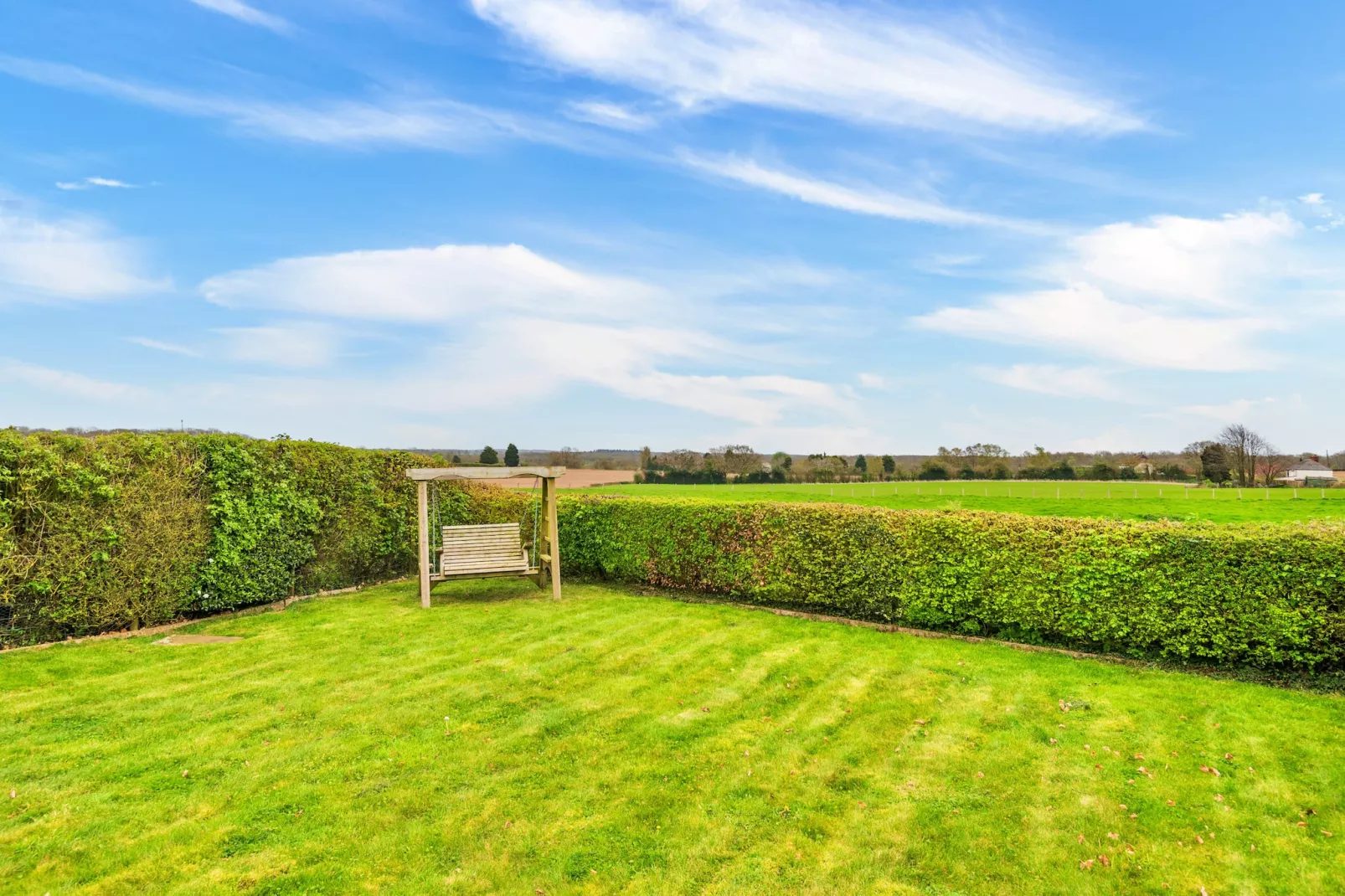 Flint Barn-Gardens summer