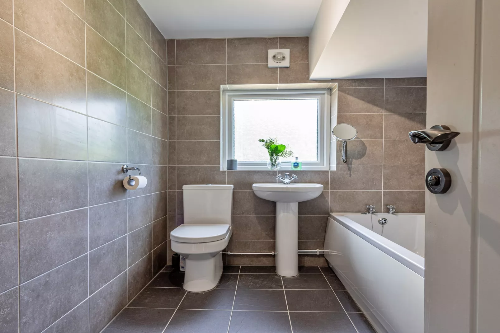 Blaen Ddol-Bathroom