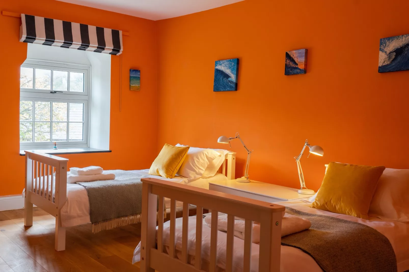 Lower Aylescott Farmhouse-Bedroom