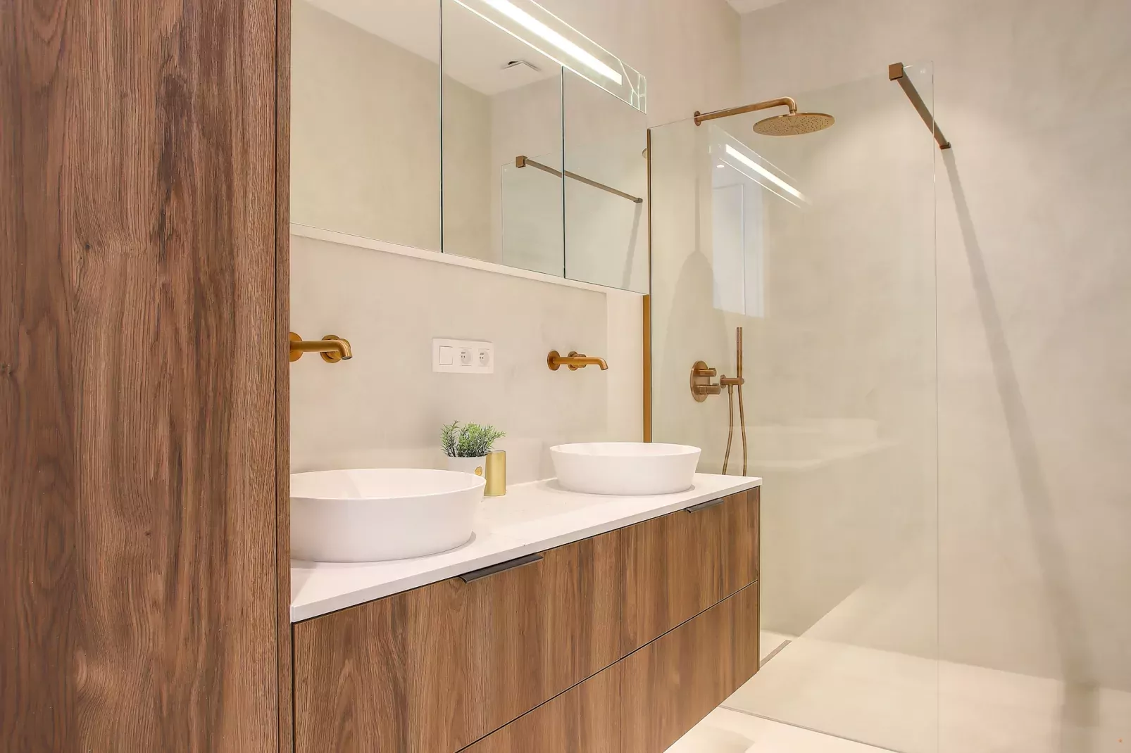 SCORPIO A/B-Bathroom