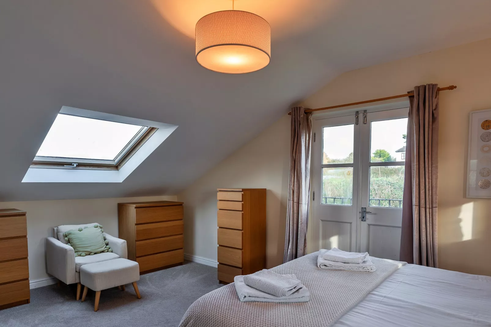 Trennal Barn-Bedroom
