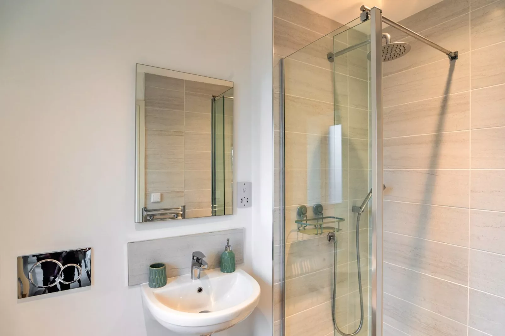 Tamsin-Bathroom