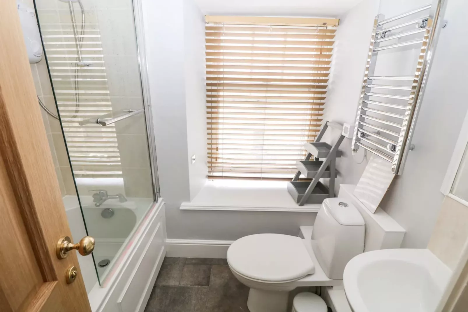 Penmaen House-Bathroom
