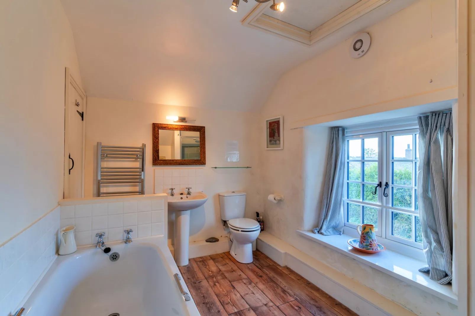 Forge Cottage-Bathroom