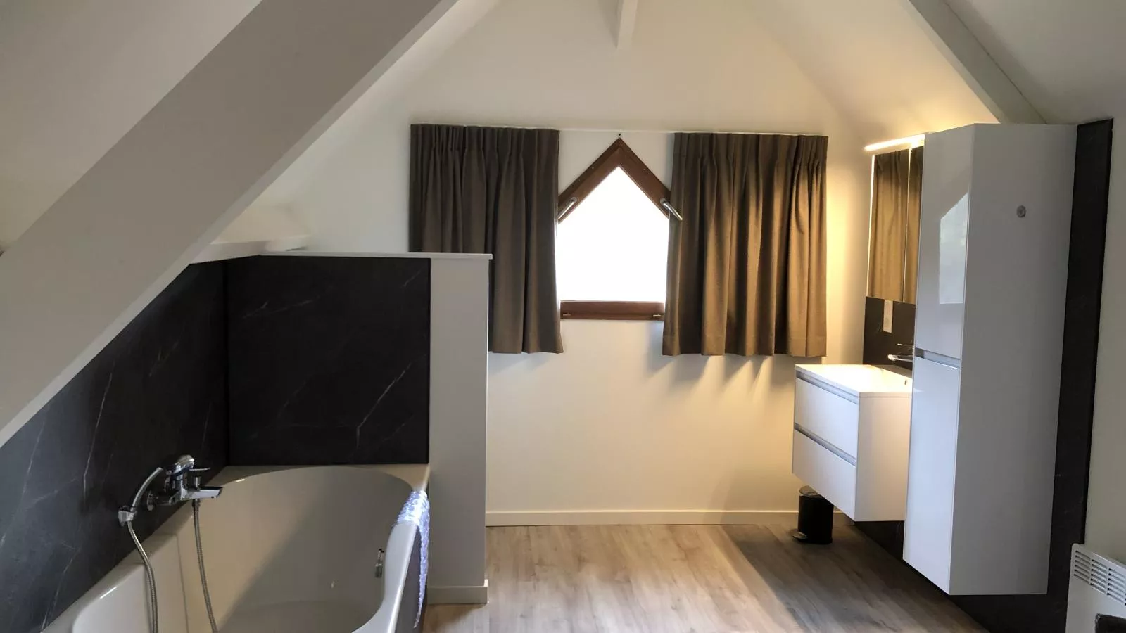 Lac Bleu nr 17-Bathroom