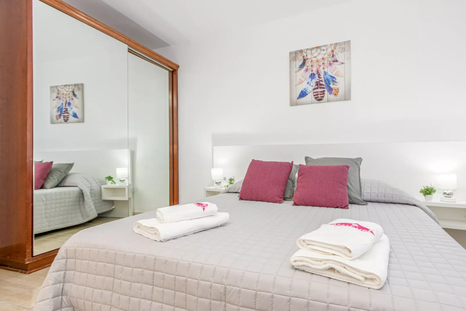 2009-AV. RHODE 89 1º A +PRK16 DR BARRAQUER-Chambre