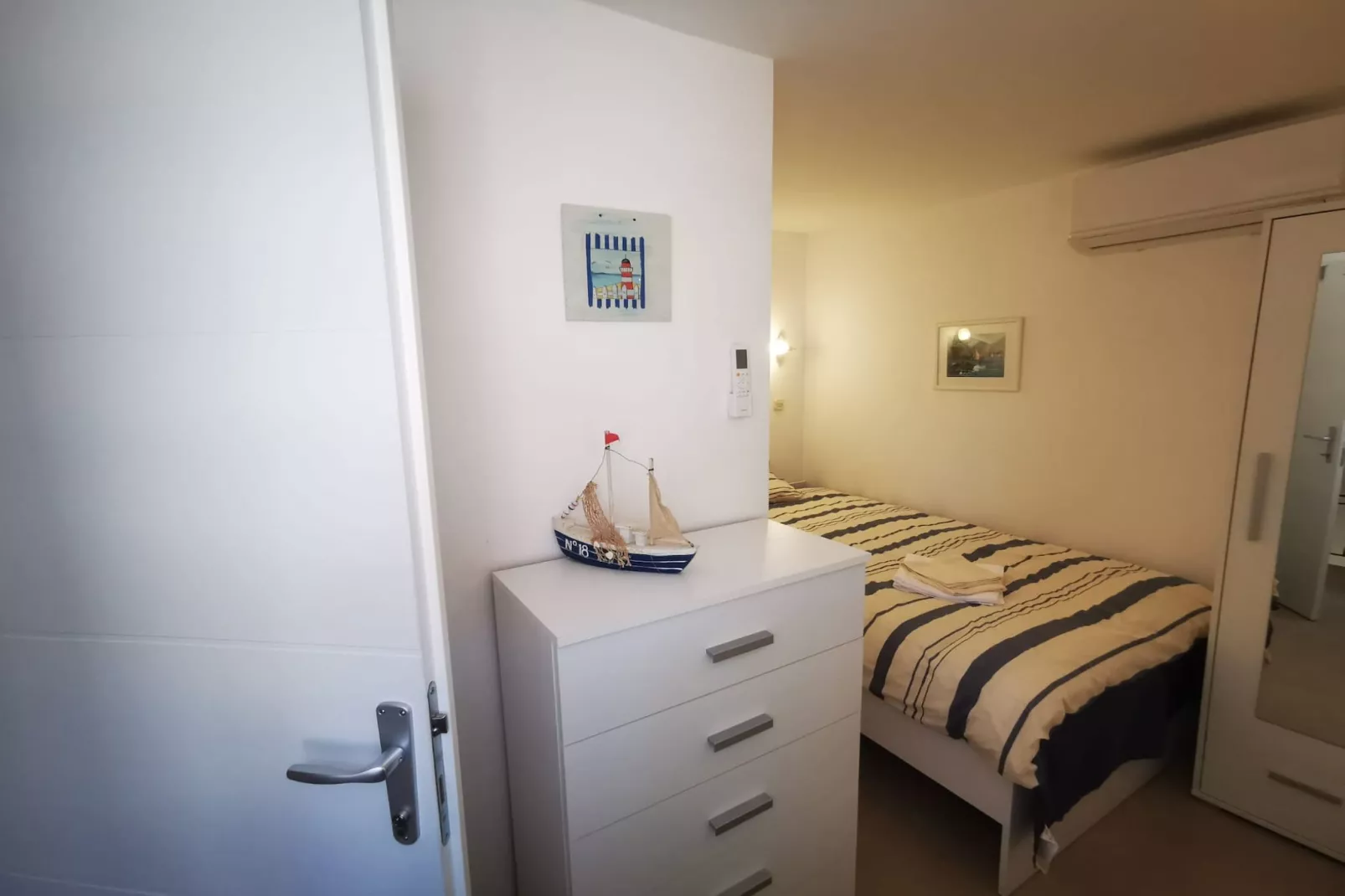 Sea View Holiday Home Umag - Three Bedroom Holiday Home-Bedroom