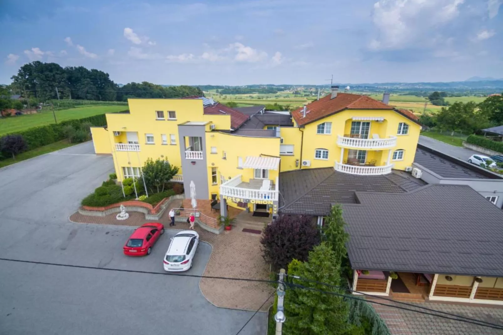 Hotel Orion - Single Room with Mountain View-Extérieur