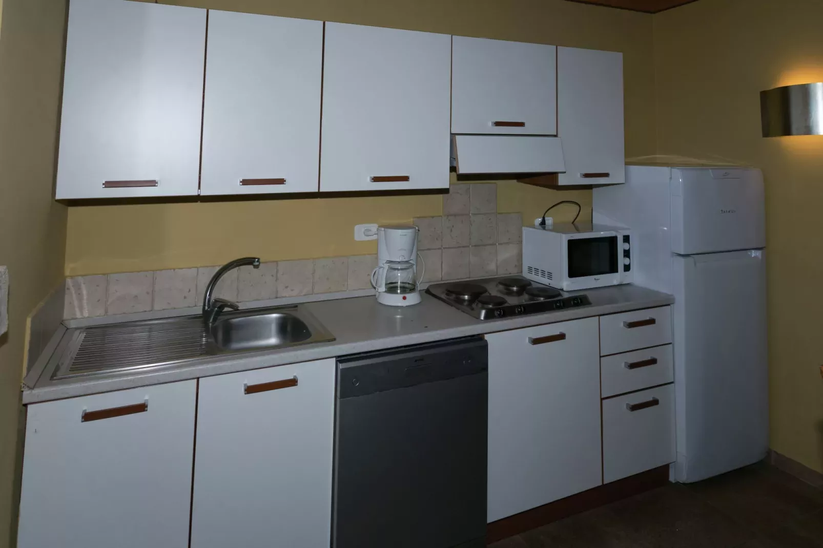 Laurento-Kitchen
