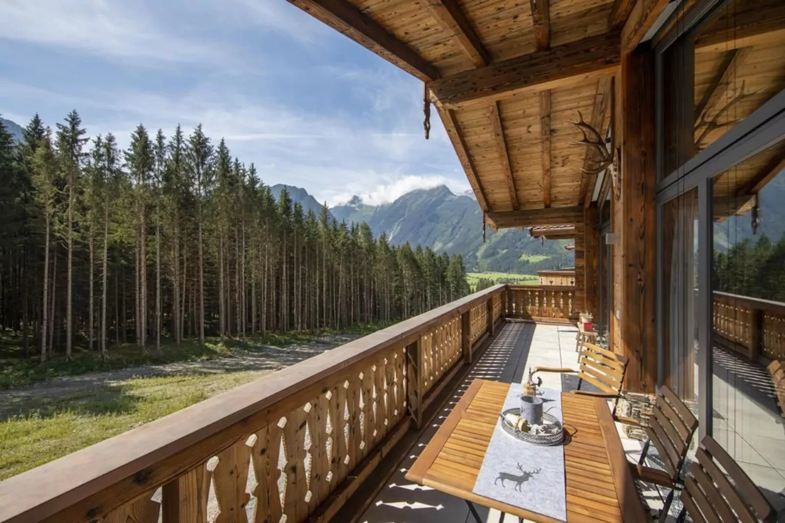 Nationalpark Chalet Keeseck-View in summer